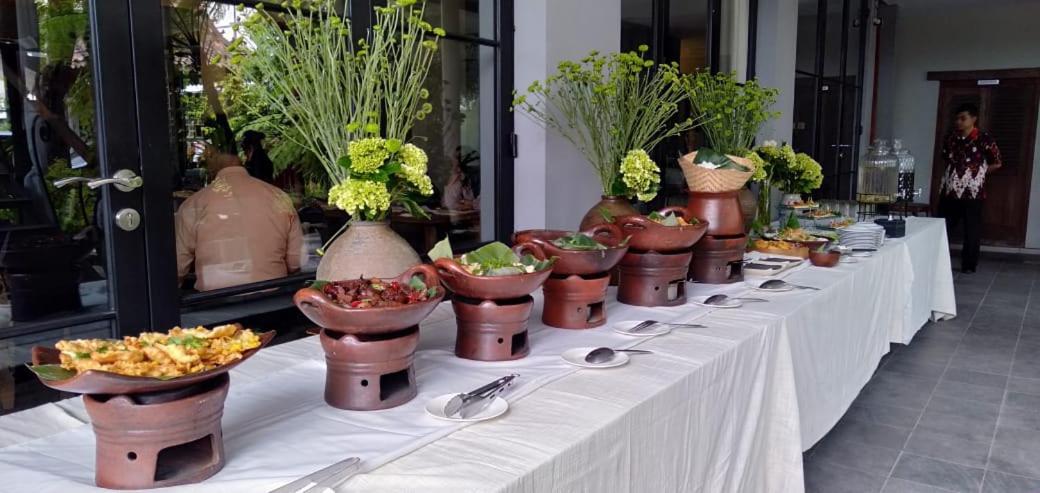 Warisan Heritage Boutique Hotel Solo Exterior foto