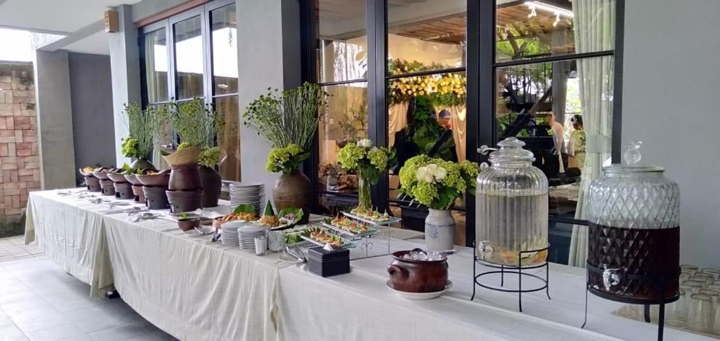 Warisan Heritage Boutique Hotel Solo Exterior foto